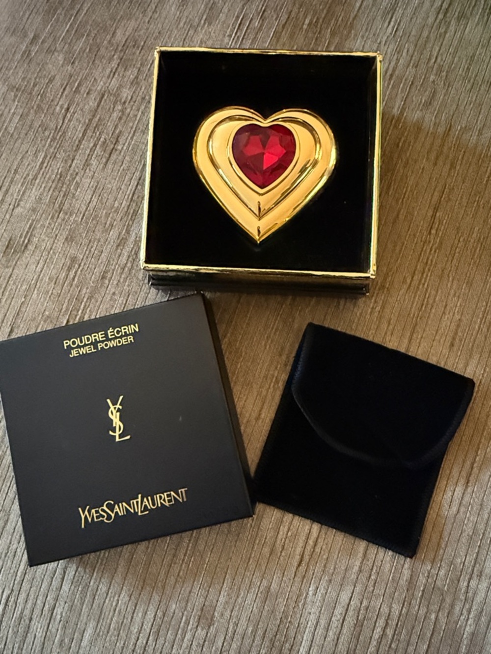 NIB Yves Saint Laurent Gold Heart Red Jewel powder compact